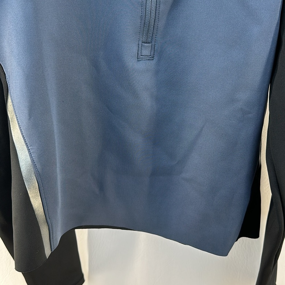 Under Armour Half Zip Pull Over Activewear Top, XS - Picture 5 of 11